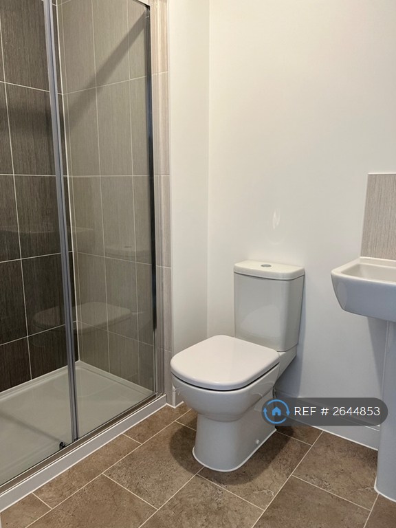3 bedroom house in Sephton Drive, Longford, Coventry, CV6 (3 bed) (#2644853)