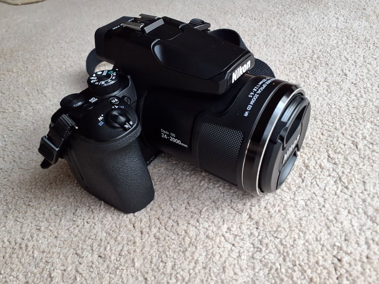 Nikon COOLPIX P950 Camera 16MP Compact Premium, Zoom 83x, nearly new.