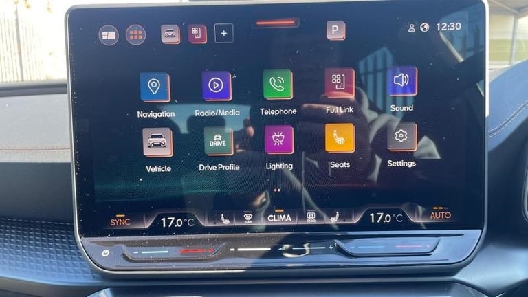 2025 Cupra Leon 1.5 eTSI (150ps) V2 DSG Automatic SUV Hybrid Automatic
