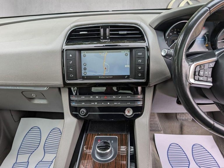 JAGUAR F-PACE 2.0 D180 Portfolio Auto AWD Euro 6 (s/s) 5dr 2018