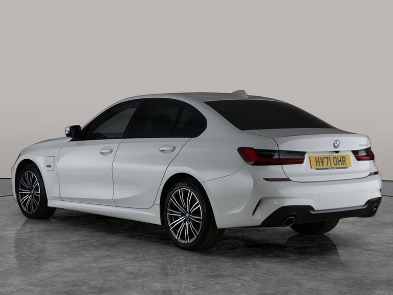 2021 BMW 3 Series 2.0 330e 12kWh M Sport Saloon 4dr Petrol Plug-in Hybrid Auto Euro 6 (s/s) ( Sal...