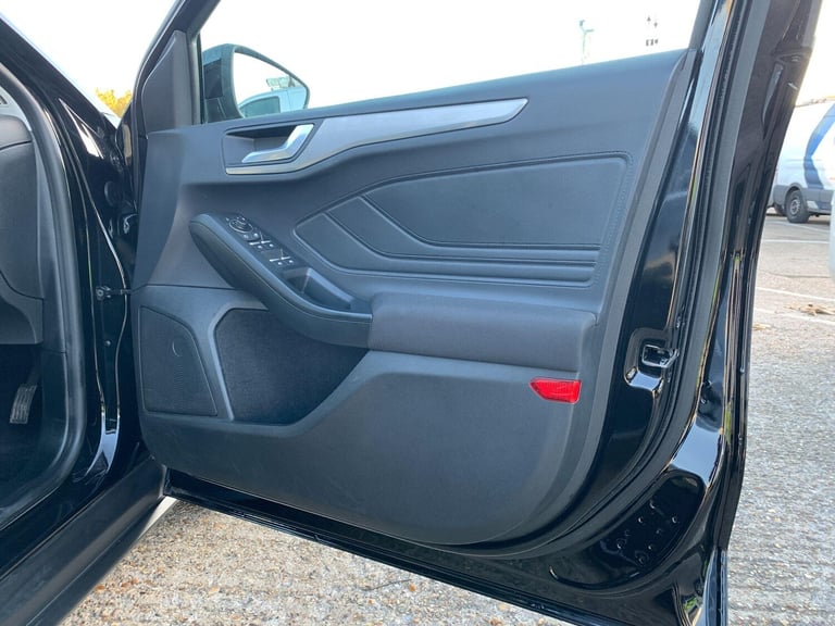 2022 Ford Focus 1.0T EcoBoost MHEV Titanium Euro 6 (s/s) 5dr HATCHBACK Petrol/Electric Hybrid Manual
