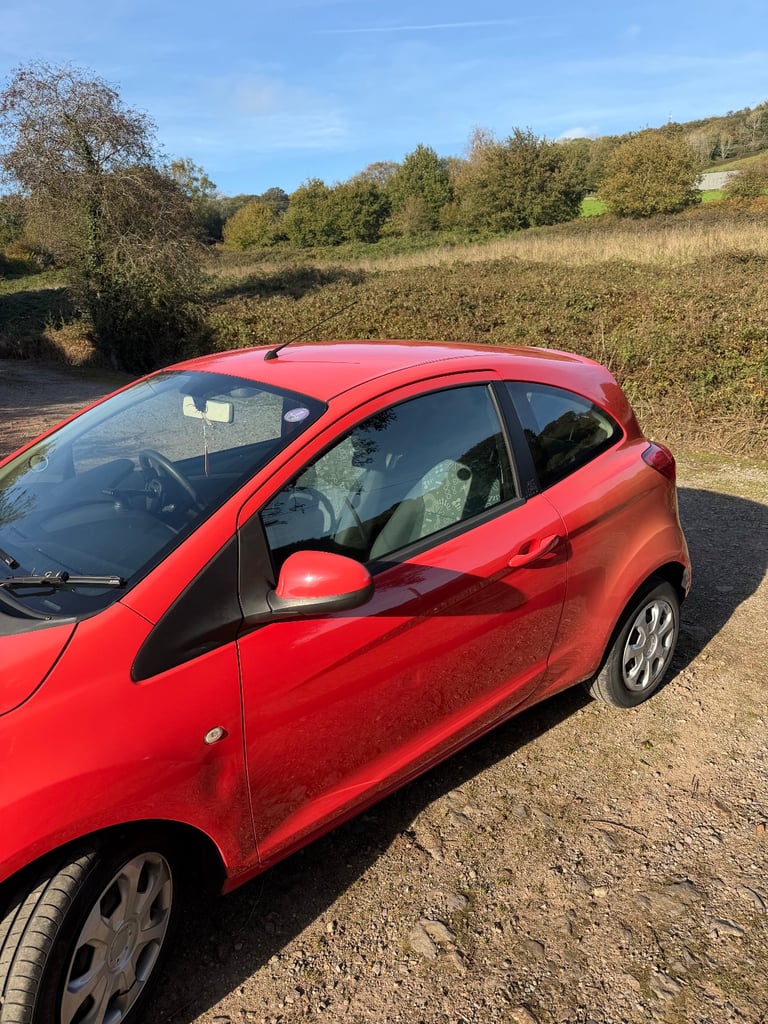 Ford, KA, Hatchback, 2011, Manual, 1242 (cc), 3 doors