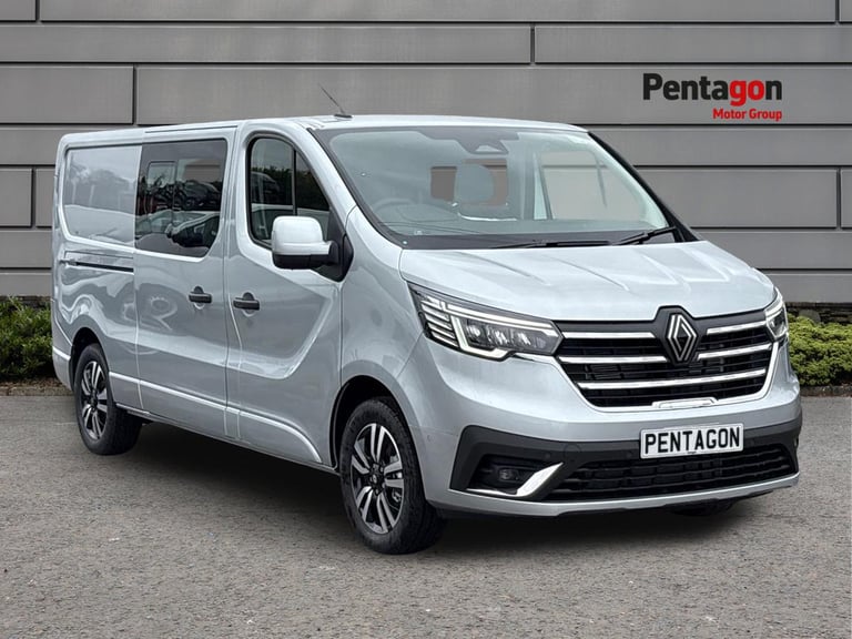  Renault Trafic LWB DIESEL TRAFIC LL30 BLUE DCI 170 AUTO EXTRA SPORT CREW VAN