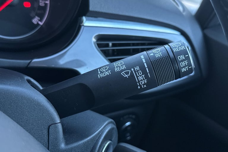  Vauxhall Corsa 1.4i Ecotec Energy Hatchback 5dr Petrol Manual Euro 6 a/c 75 Ps