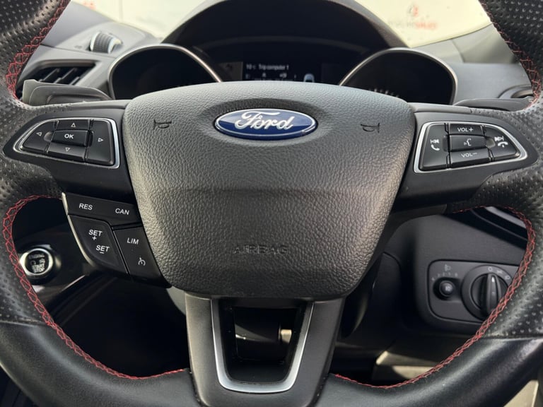 2019 Ford Kuga 1.5T EcoBoost ST-Line Euro 6 (s/s) 5dr HATCHBACK Petrol Manual