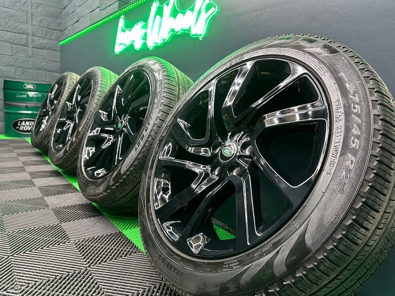 21 inch Range Rover Sport / Discovery Powdered Black Alloy Wheels - style 5025 & 6/7mm+ Pirelli’s!