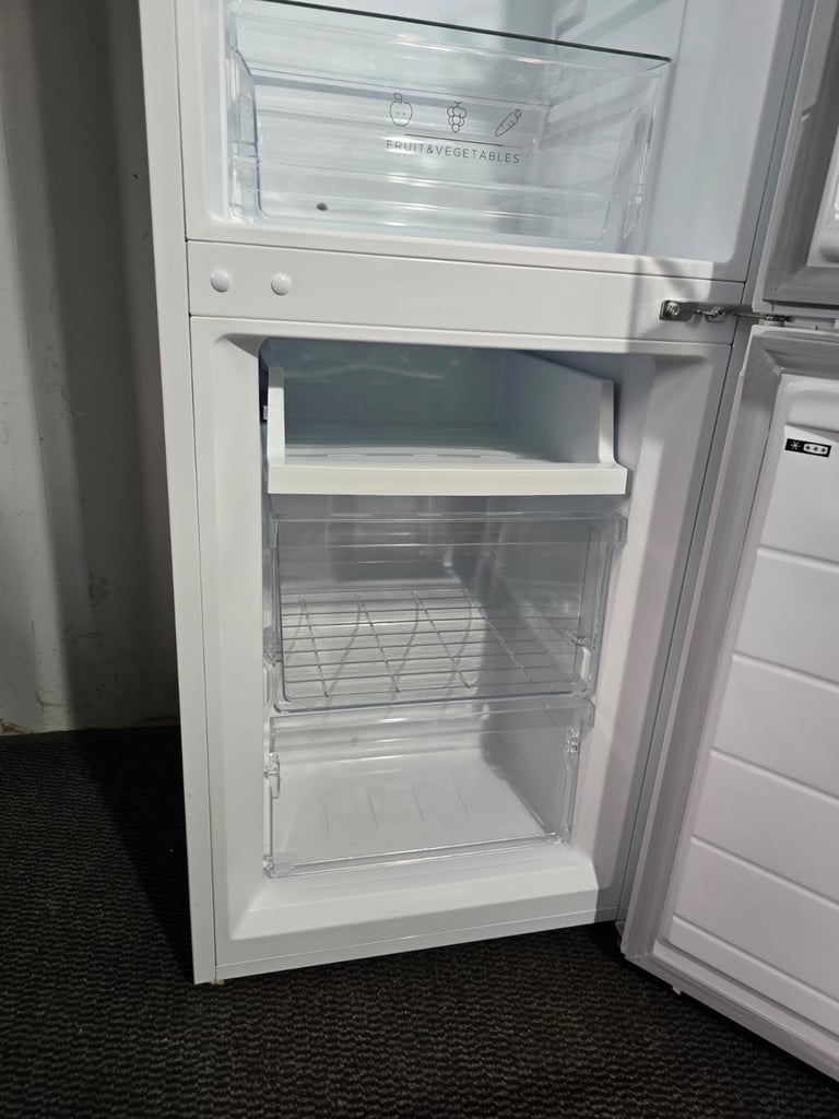 Free Delivery - Montpellier Fridge/Freezer (£150)