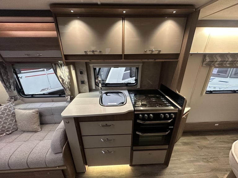 Coachman Vip 575 Solar Panel / ATC / External 240v - BBQ