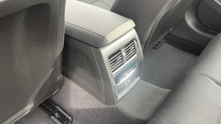 2025 BMW 3 Series 330e 22.3 kWh Sport 4dr Step Auto Saloon Plug-In Hy Automatic