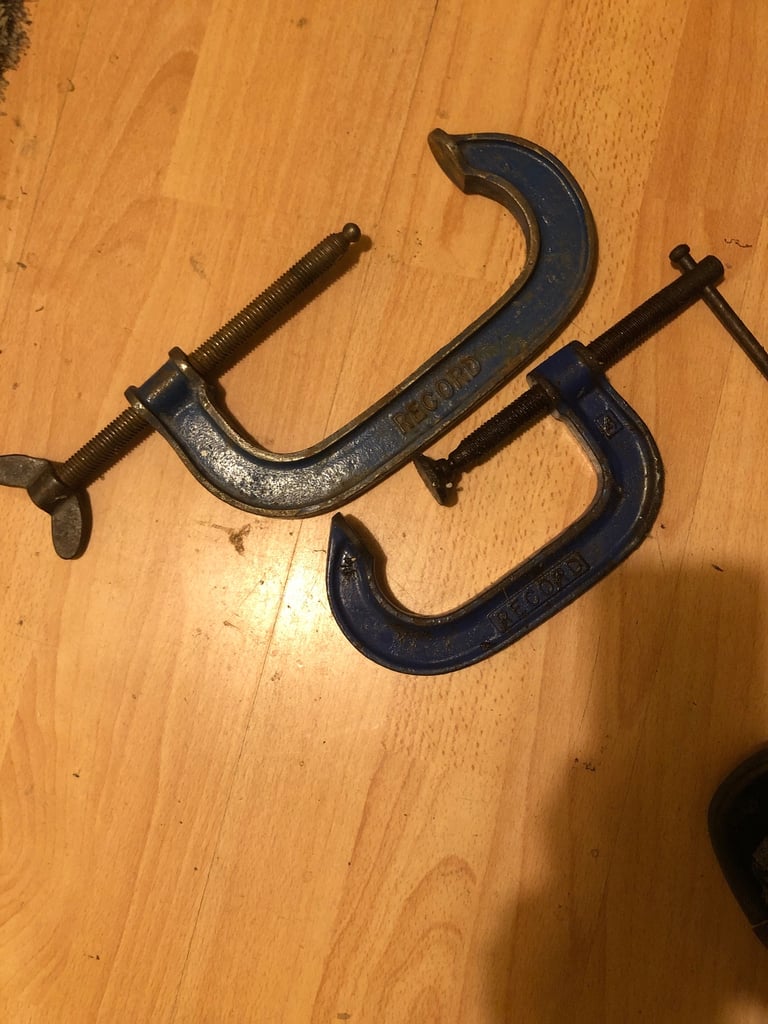 4 record heavy duty G clamps 3 x size 6 & a number 4