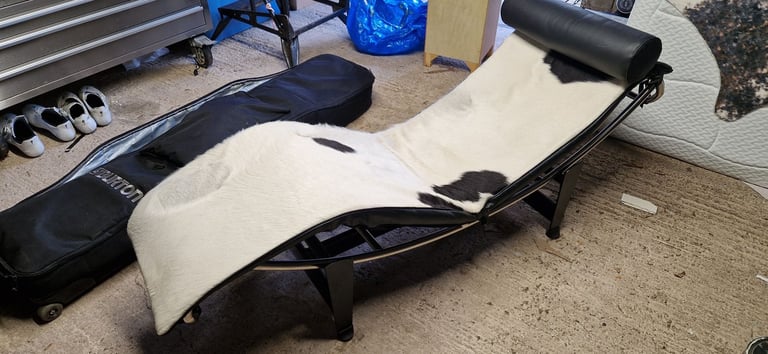 image for Chaise Lounge