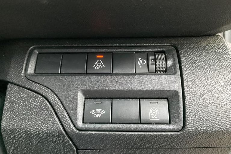 2022 Peugeot 5008 1.5 BlueHDi Allure 5dr EAT8 SEMI-AUTO Estate Diesel Semi Automatic