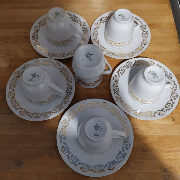 Seltmann Weiden Bavaria Tea Cups Saucers & Creamer