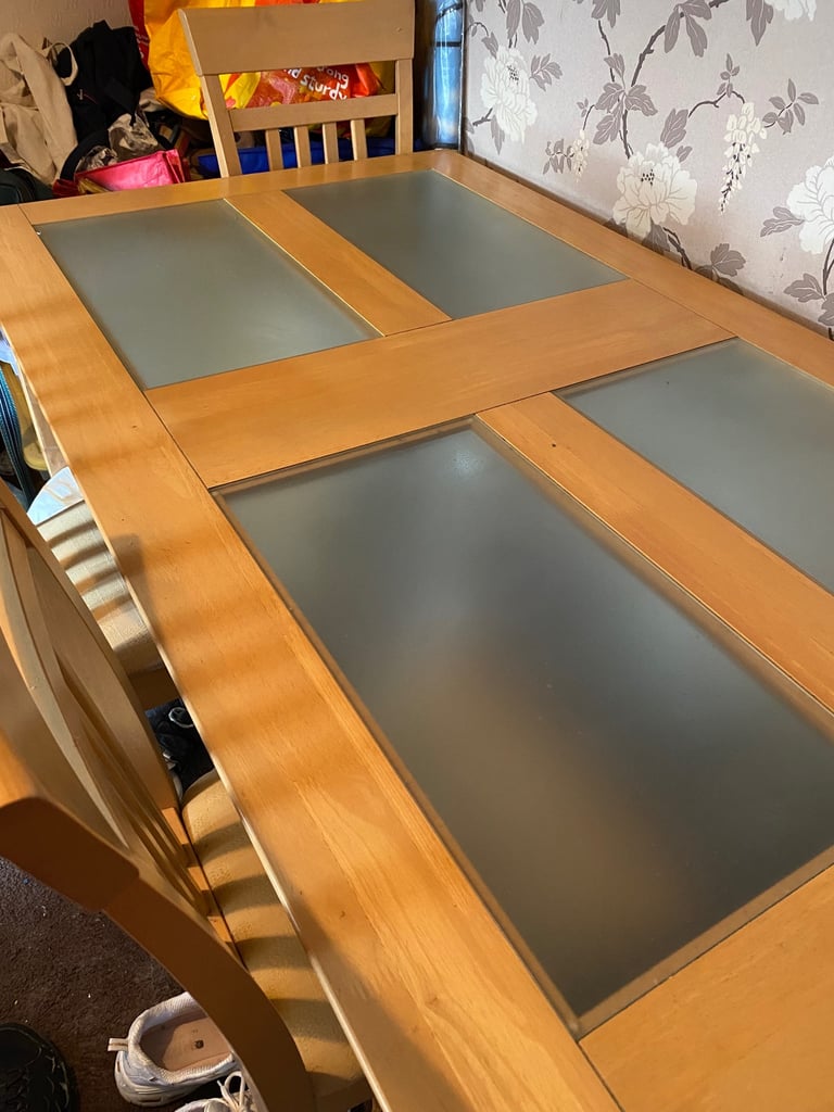 Dining Table and Four Chairs 