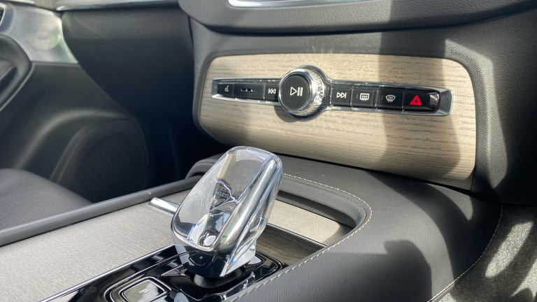 2024 Volvo XC90 2.0 T8 PHEV Ultra Dark 5dr AWD Geartronic Estate Estate Hybrid Automatic