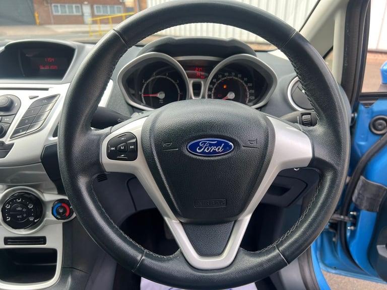 2012 Ford Fiesta 1.4 Zetec 5dr HATCHBACK Petrol Manual