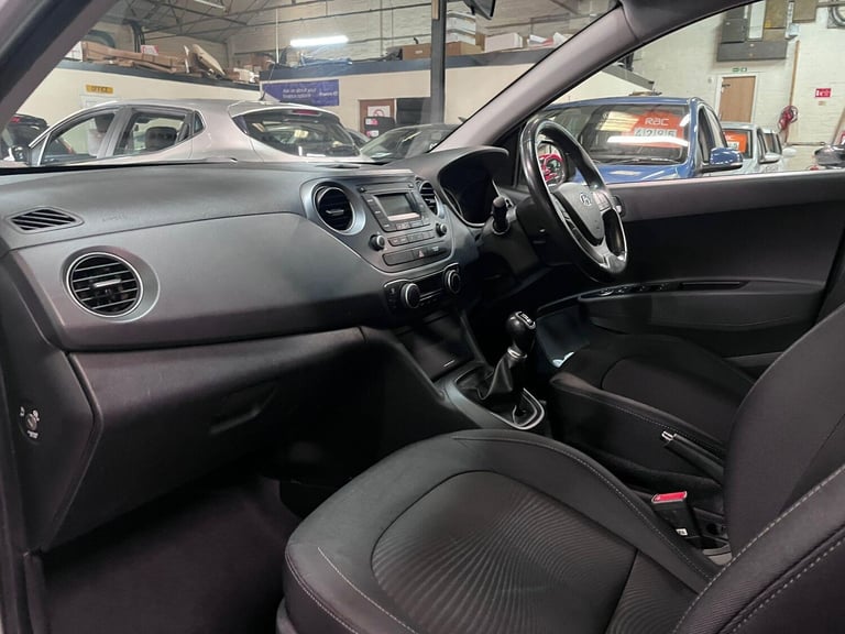 2017 Hyundai i10 1.2 Premium Euro 6 5dr HATCHBACK Petrol Manual