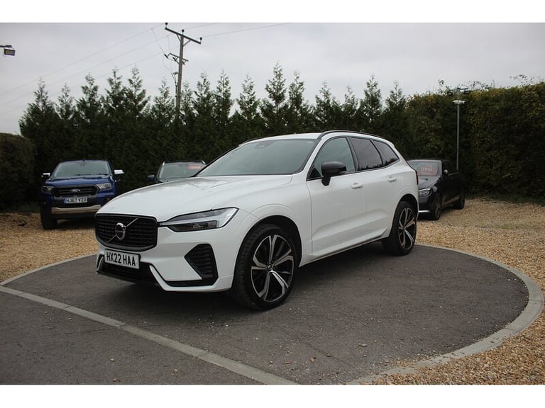2022 Volvo XC60 B5 MHEV R-Design SUV HYBRID Automatic