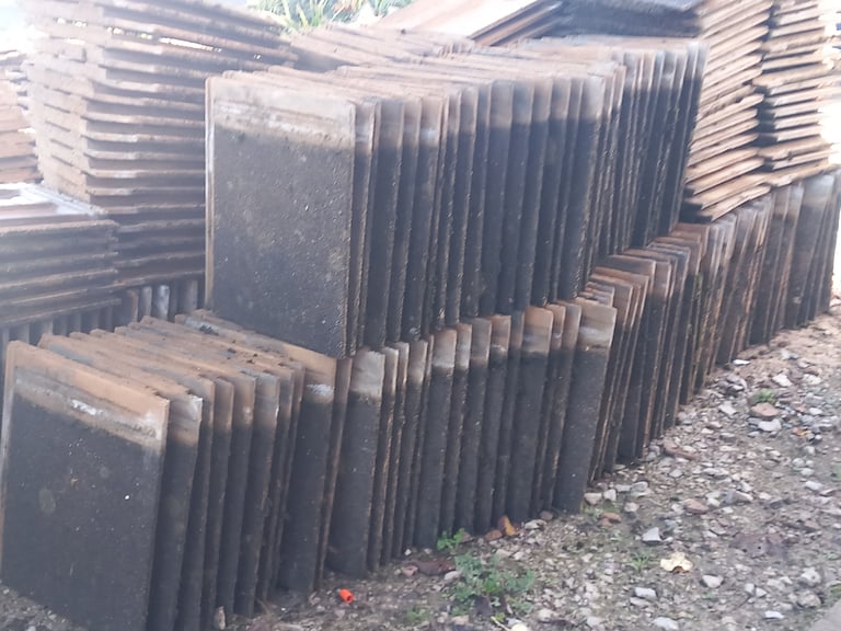 Reclaimed Redland Stonewold MK2 concrete roof tiles