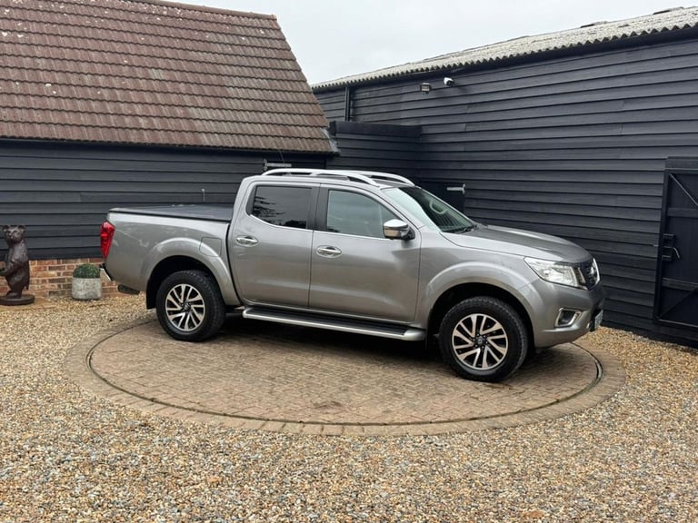 2019 Nissan Navara Double Cab Pick Up Tekna 2.3dCi 190 4WD Auto PICK UP DIESEL Automatic