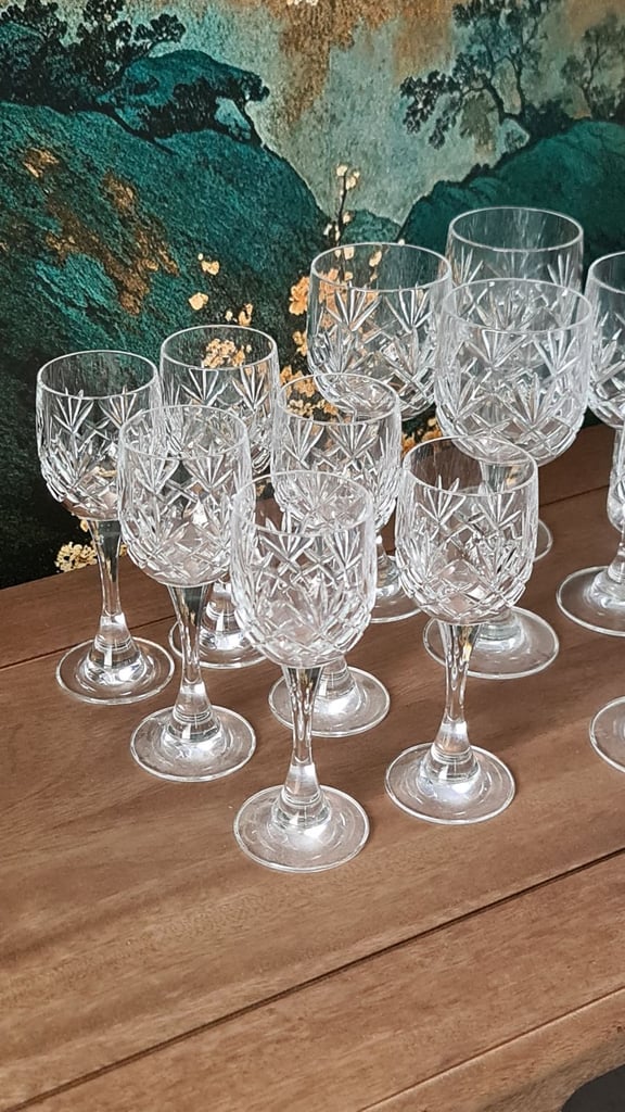 LEAD CRYSTAL GLASSES AND DECANTER 