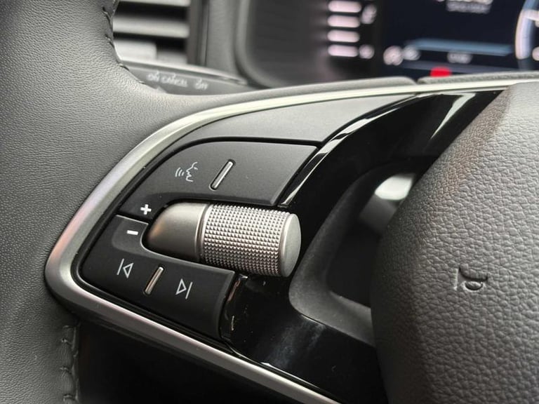 2025 Skoda Karoq 1.0 TSI 116 SE Drive 5dr Manual SUV Petrol Manual