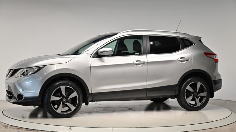 2015 Nissan Qashqai 1.6 dCi n-tec+ XTRON 2WD Euro 6 (s/s) 5dr HATCHBACK Diesel Automatic