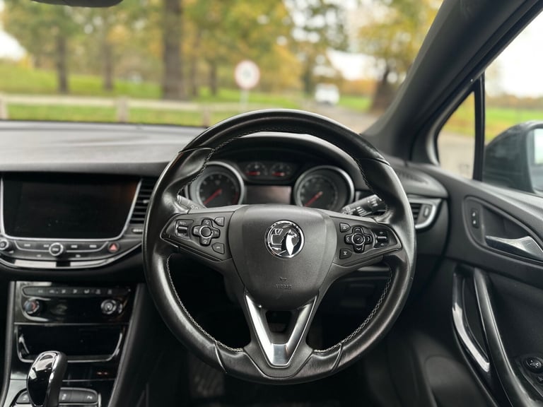 2017 Vauxhall Astra 1.4T 16V 150 SRi Nav 5dr Auto HATCHBACK Petrol Automatic