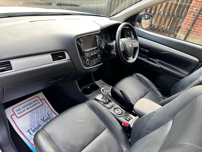 2015 Mitsubishi Outlander 2.0h 12kWh GX4h CVT 4WD Euro 5 (s/s) 5dr ESTATE Petrol/Electric Hybrid ...