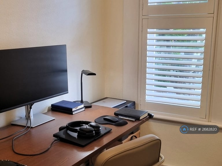 4 bedroom house in Wanlip Road, London, E13 (4 bed) (#2682820)