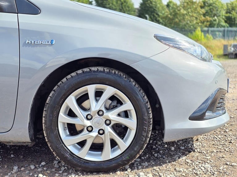 2018 Toyota Auris 1.8 VVT-h Icon CVT Euro 6 (s/s) 5dr Hatchback Hybrid Automatic