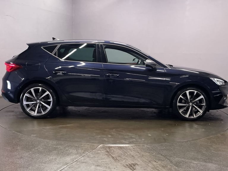 2022 72 SEAT LEON 1.5 TSI EVO FR SPORT HATCHBACK 5DR PETROL MANUAL EURO 6 (S/S) 