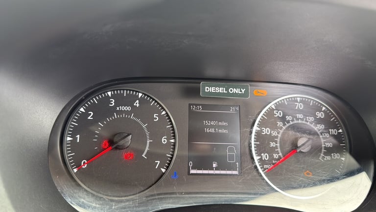 2020 Renault Master LM35dCi 135 Business+ Medium Roof Van PANEL VAN Diesel Manual