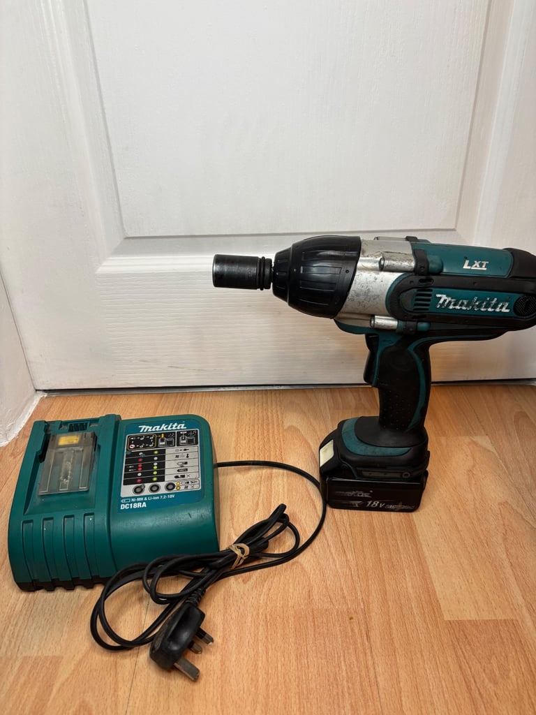 Makita DTW450 18V Impact Wrench Heavy Duty