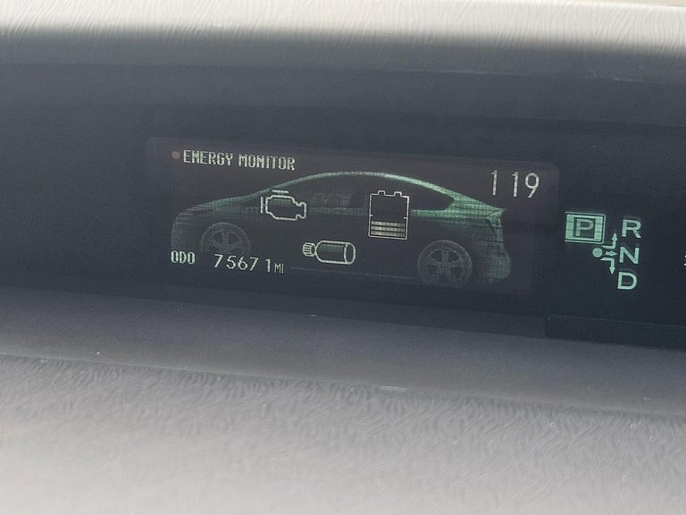 Toyota Prius 1.8 hybrid fully serviced including new batteries fitted 