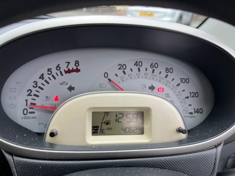 2009 Daihatsu Sirion 1.0 S 5dr HATCHBACK Petrol Manual