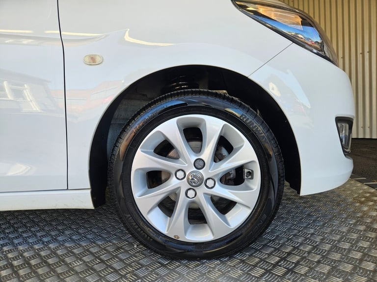 2016 Vauxhall Viva 1.0i SL Hatchback 5dr Petrol Manual Euro 6 (75 ps) Hatchback Petrol Manual