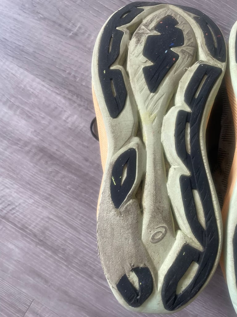 Asics Superblast running shoes/trainers