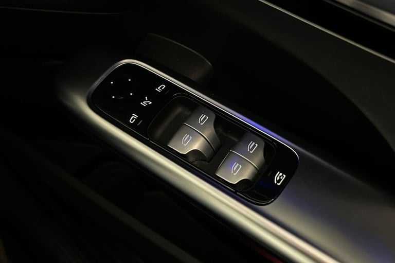 2022 72 MERCEDES-BENZ C-CLASS 2.0 C300DH MHEV AMG LINE ESTATE 5DR DIESEL HYBRID 