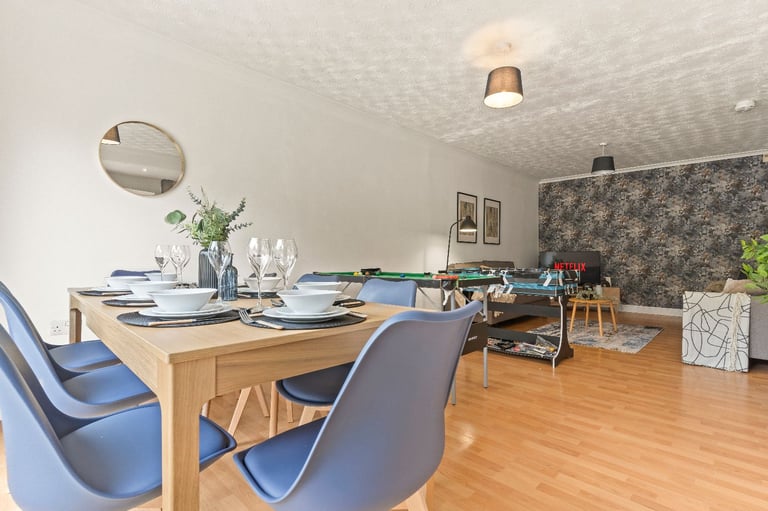 Furnished 6 BR - Parking, Monthly Stays