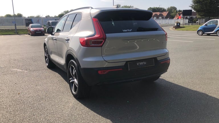 2023 Volvo XC40 2.0 B3P Plus Dark 5dr Auto Petrol Estate Estate Petrol Automatic