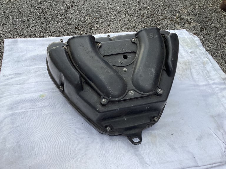 Yamaha R1 4xv airbox 