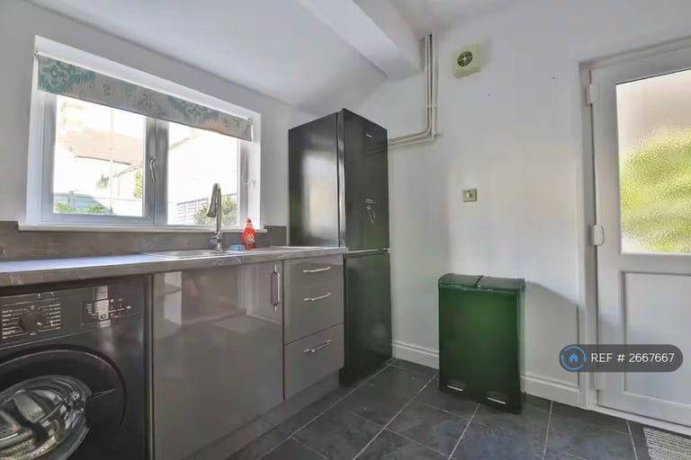 3 bedroom house in Donald Street, Cardiff, CF24 (3 bed) (#2667667)