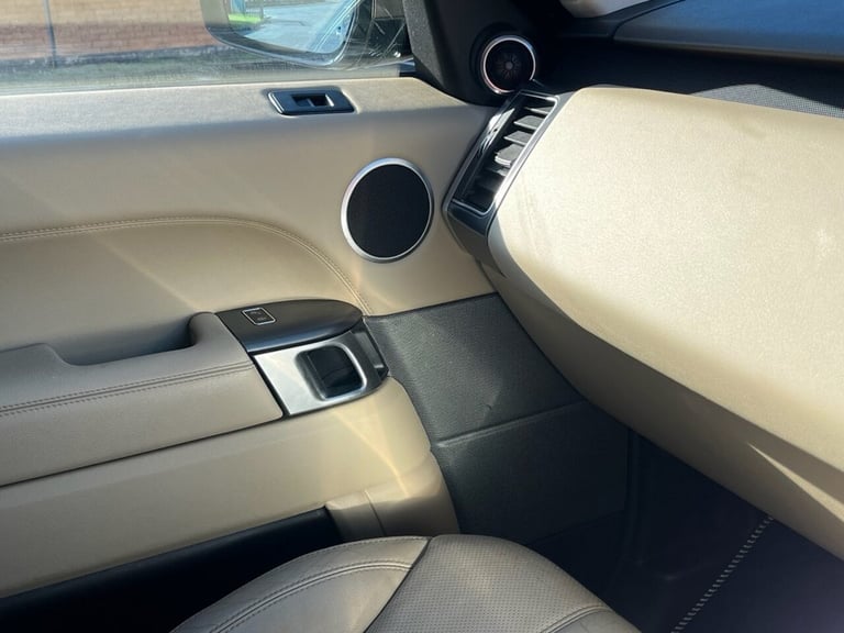 2014 Land Rover Range Rover Sport 3.0 TD V6 SE SUV 5dr Diesel Auto 4WD Euro 5 (s/s) (258 ps) All ...