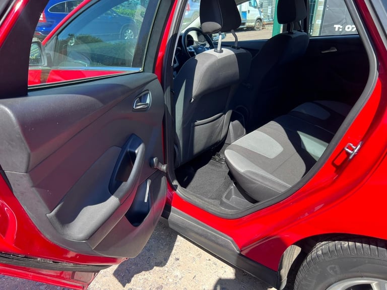 2012 Ford Focus 1.6 125 Zetec 5dr Powershift ESTATE Petrol Automatic