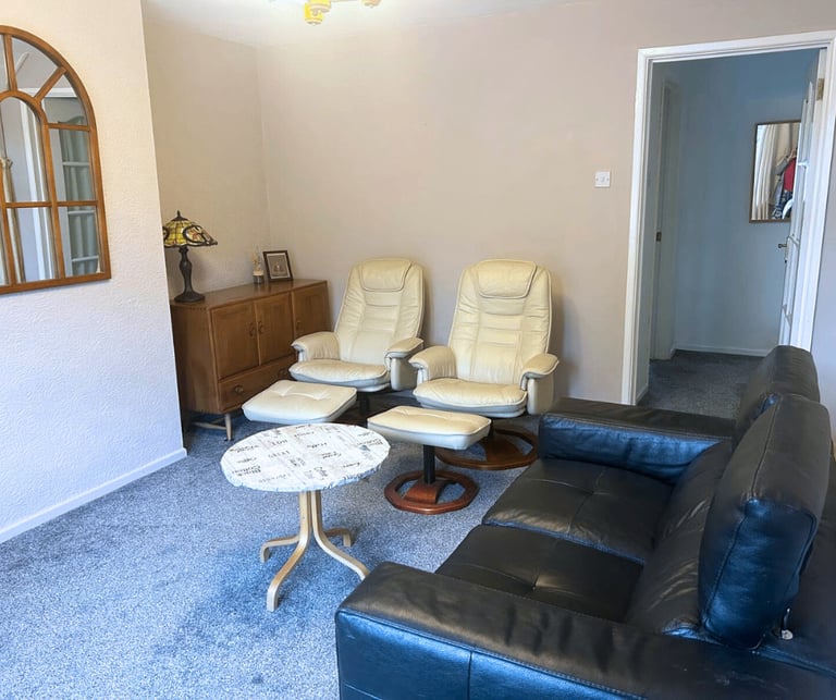 2 Bedroom House - Temporary Accommodation - All Bills Included - Quiet Residential Area