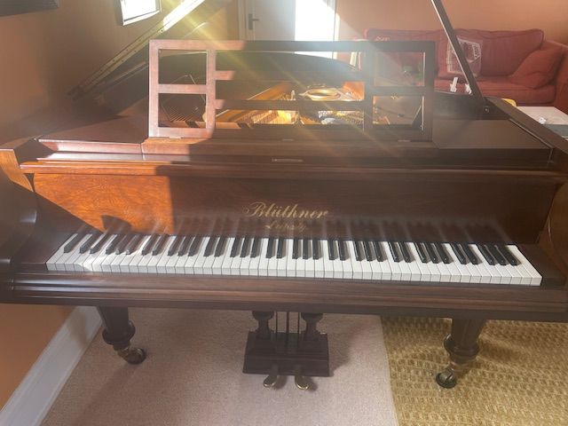 Bluthner baby grand piano (172cm, 5´8´´) from 1910. Immaculate condition, beautiful tone. 