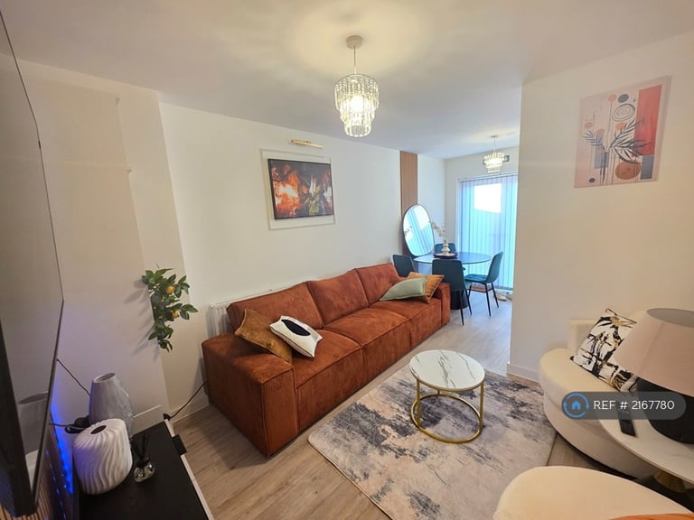 4 bedroom house in Sandpiper Drive, Houndstone, Yeovil, BA22 (4 bed) (#2167780)