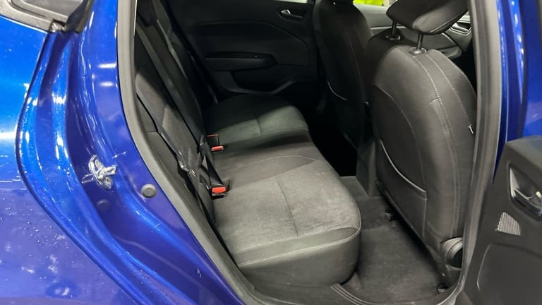 2021 Renault Clio 1.0 TCe 90 Iconic 5dr HATCHBACK PETROL Manual